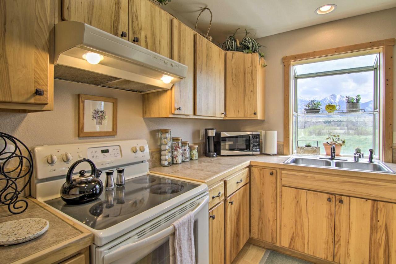 Airy Emigrant Townhome With Sweeping Mtn Views! المظهر الخارجي الصورة