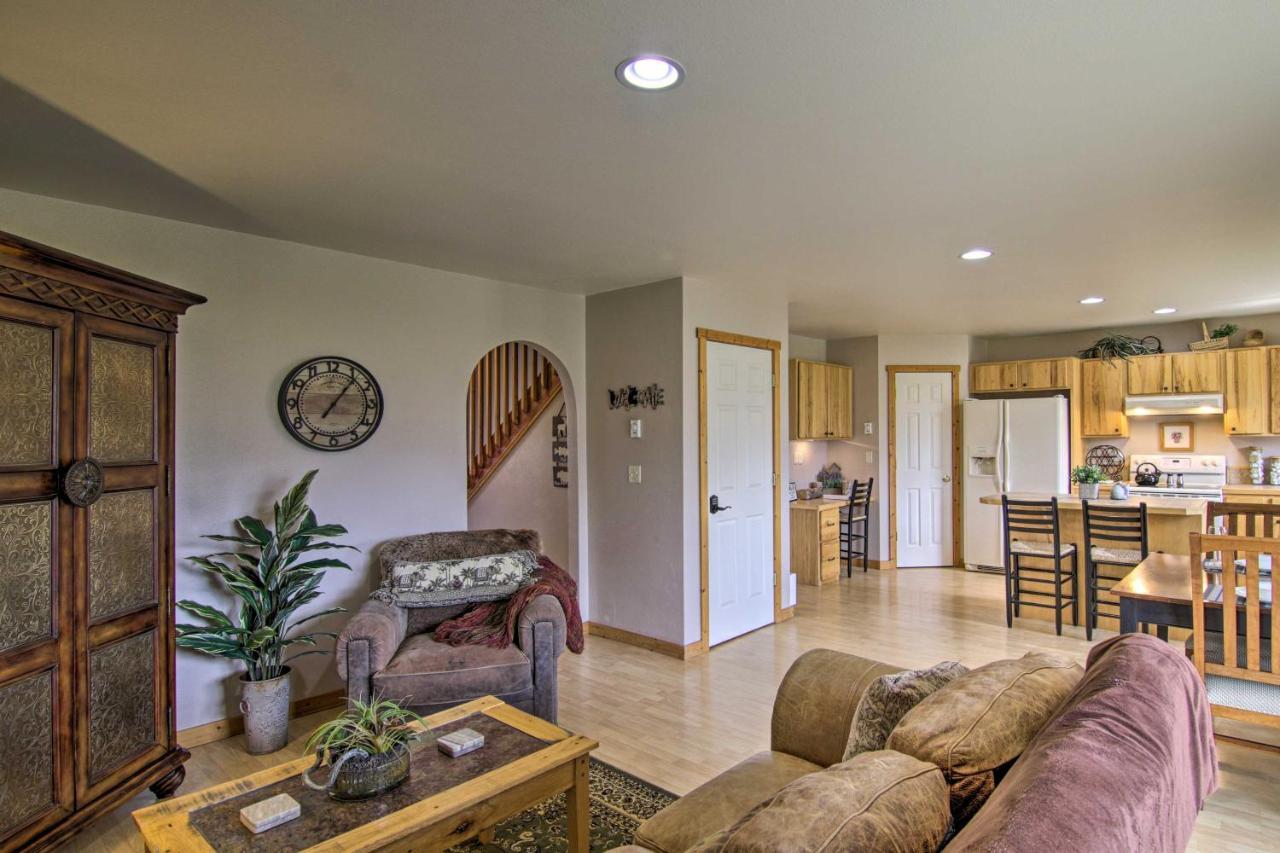 Airy Emigrant Townhome With Sweeping Mtn Views! المظهر الخارجي الصورة