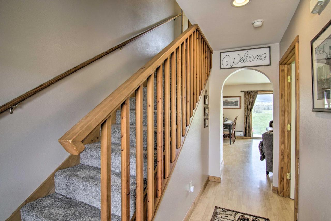 Airy Emigrant Townhome With Sweeping Mtn Views! المظهر الخارجي الصورة